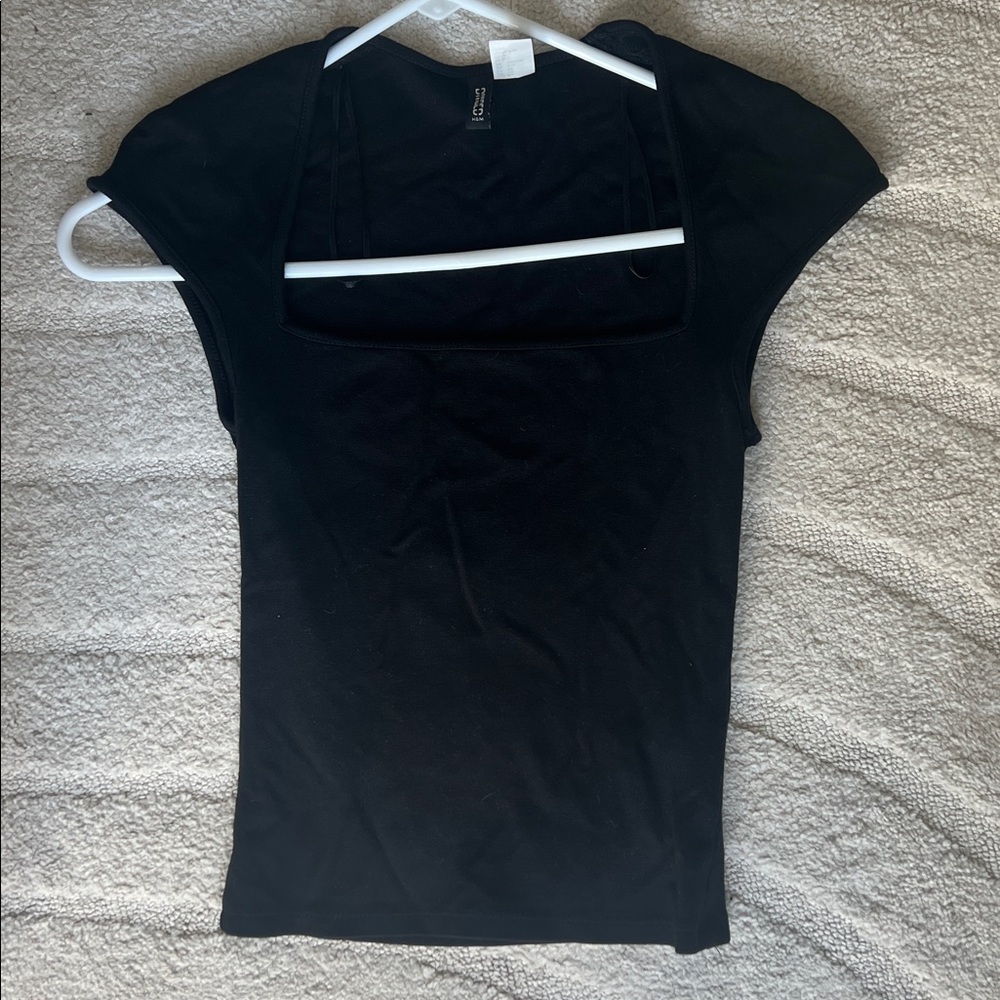 black going out top